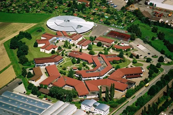 Das Bild zeigt eine Luftaufnahme des Berufsbildungswerk in Ravensburg