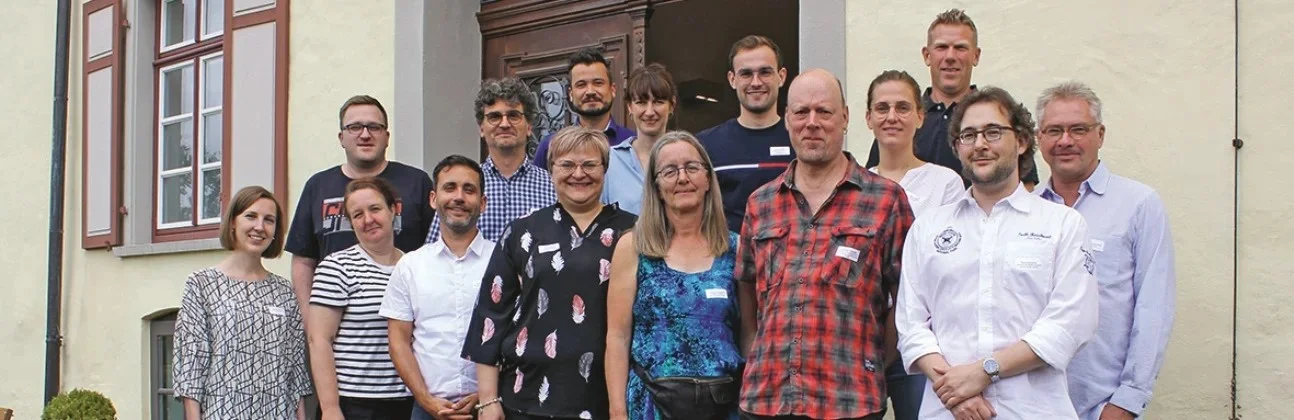Führen will gelernt sein Das Bild zeigt die Gruppe der Führungskräfte