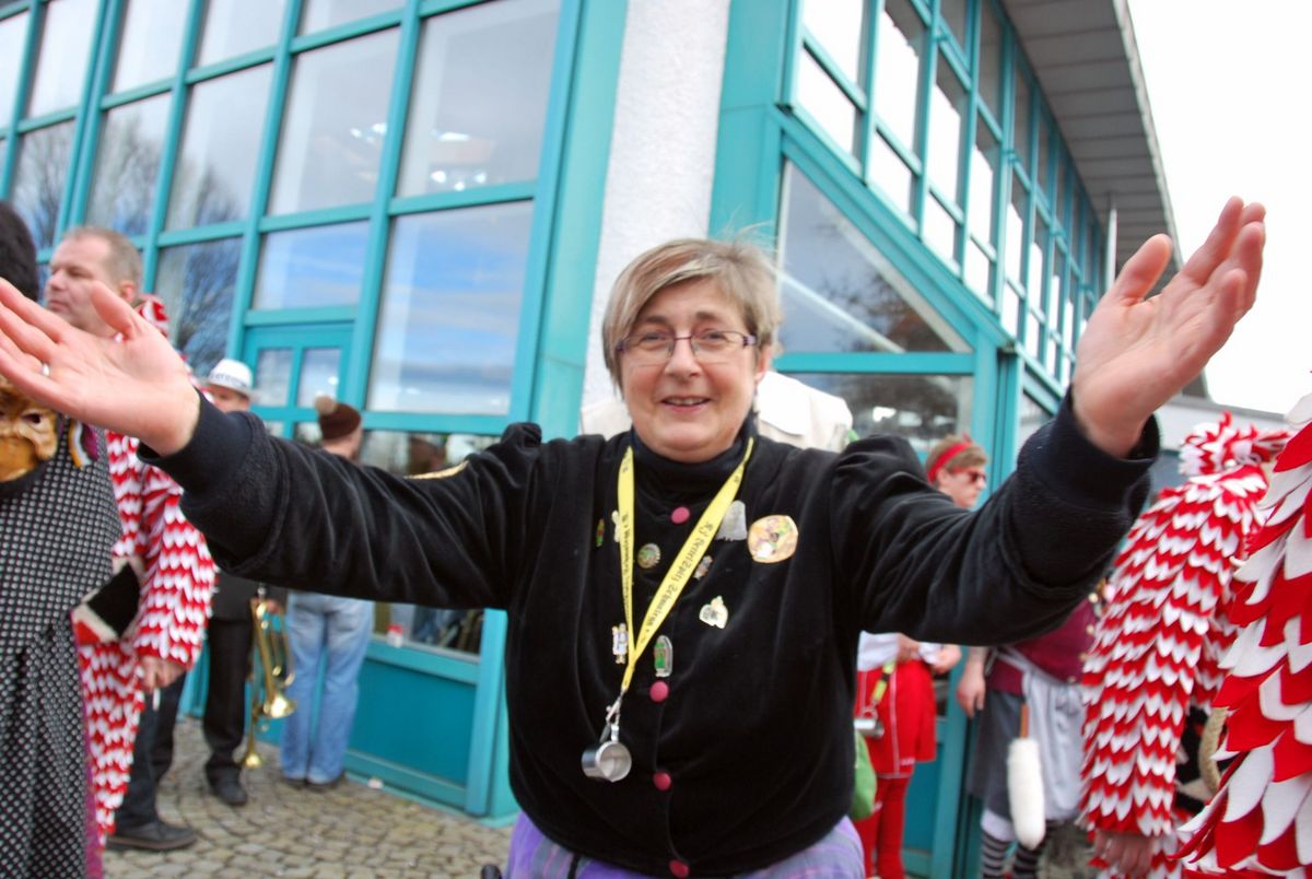 Das Bild zeigt Inge Großmann bei der letzten Fasnet