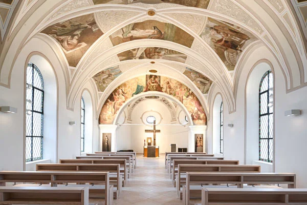 Das Foto zeigt die Schlosskapelle.