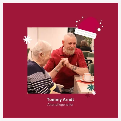 Türchen des Adventskalenders Türchen 19 mit Tommy Arndt bei der Arbeit.