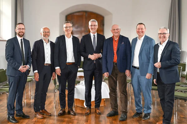 Bürgermeisterfachtag Das Foto zeigt die Teilnehmer am Bügermeisterfachtag 2025.