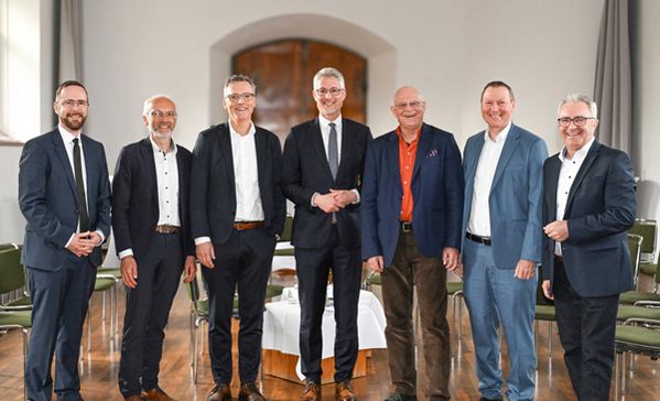 Das Foto zeigt die Teilnehmer am Bügermeisterfachtag 2025.