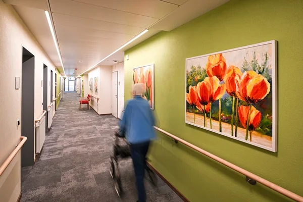 Franziskuszentrum Das Bild zeigt einen Aufenthaltsbereich im Franziskuszentrum