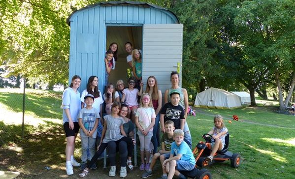 Ein tolles Team, Erfahrungen im Umgang mit Kindern und jede Menge Spaß: Das erwartet Ferienjobberinnen und -jobber bei der Ferienfreizeit in Hegenberg. 