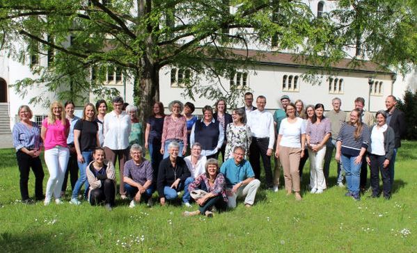 Geballte Berufserfahrung: Jubilare der Liebenau Teilhabe bei der Ehrung.