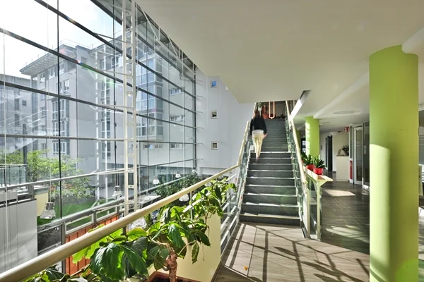 Franziskuszentrum Das Bild zeigt einen Aufenthaltsbereich im Franziskuszentrum