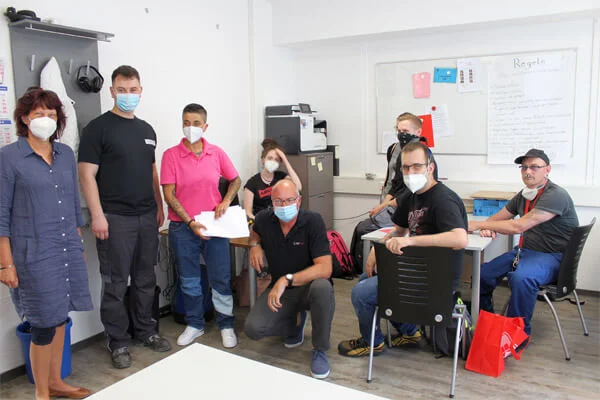 Ein starkes Team: Mitarbeitende von der Stiftung Liebenau und von der Firma H + K. Ein starkes Team: Mitarbeitende von der Stiftung Liebenau und von der Firma H + K.