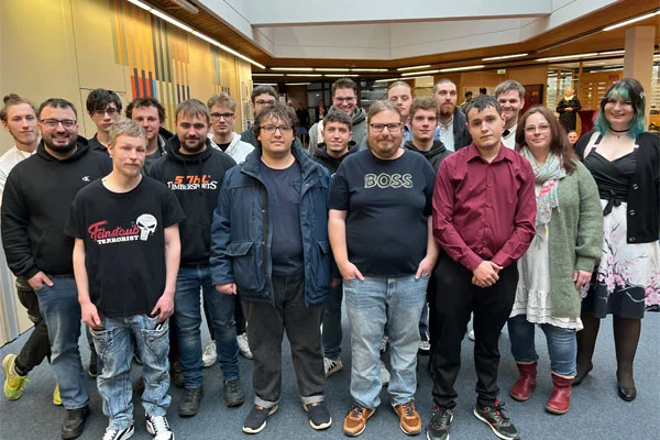 Das Foto zeigt die Winterabsolventen.