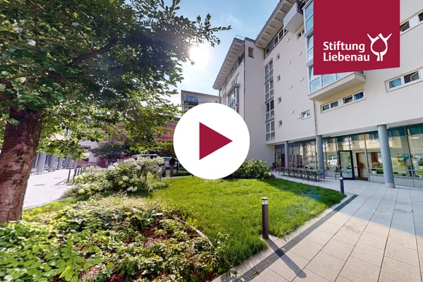 Panoramavideo Franziskuszentrum Das Bild zeigt den Eingang des Franziskuszentrums