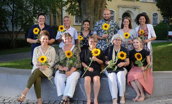 Bild zeigt neue Ehrenamtliche für Kinderhospizdienst