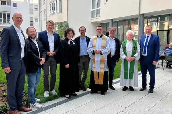 Ein Gruppenbild einiger Beteiligten