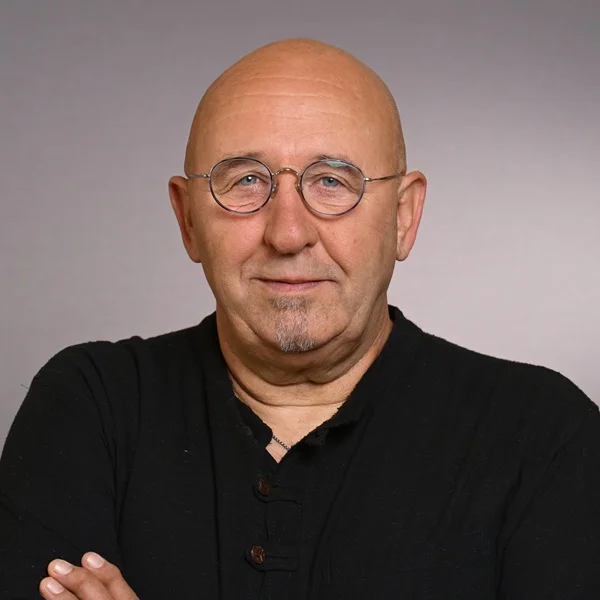 Peter Fröhlich Das Bild zeigt ein Porträt von Peter Fröhlich