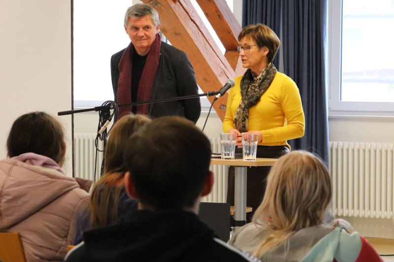 Landespolitiker zu Besuch in der Max-Gutknecht-Schule Ulm