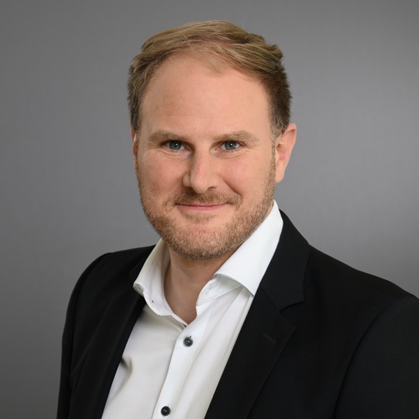 Tobias Holecek