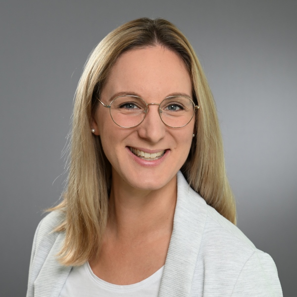 Porträtfoto von Verena Fischer