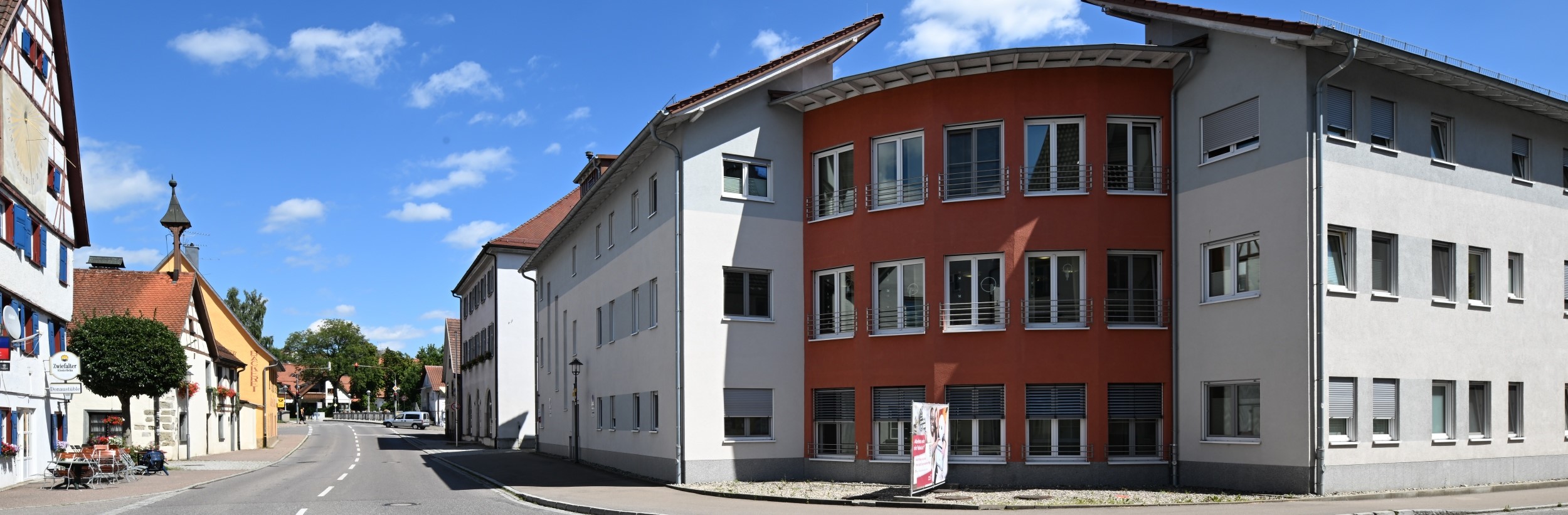 Das Bild zeigt das Haus der Pflege St. Wunibald