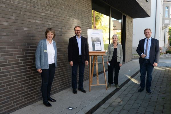 Leiterin der Fachschule für Heilpädagogik am Institut für Soziale Berufe (IfSB) und Organisatorin, Heidi Fischer (v.l.), Referent Dr. Dr. Ralf Lutz, Katharina Richter vom Organisationsteam am IfSB und Prof. Dr. Florian Kluger, Leiter IfSB. 