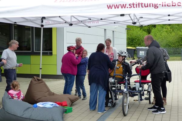 Viele wollten das E-Tri-Bike vom BBF ausprobieren: ein sicheres und flottes Fortbewegungsmittel für zwei Personen.