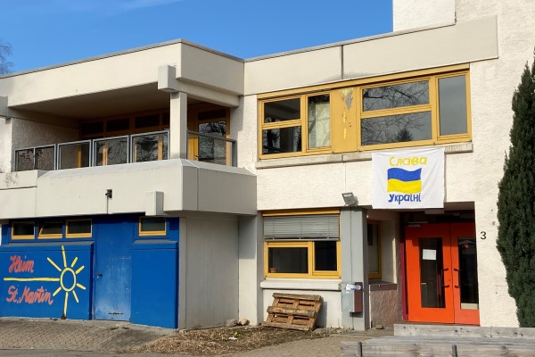 Die Menschen, die aus der Ukraine flüchten mussten, sind nun seit drei Wochen im Haus St. Martin in Hegenberg sicher untergebracht.