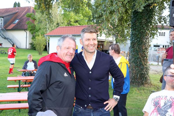 Thomas Hitzlsperger (rechts) mit wfv- Landesauswahltrainer Fritz Quien.