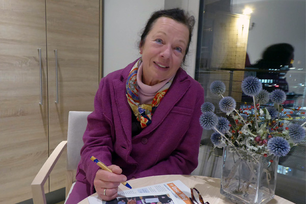 Das Foto zeigt Dr. med. Elvira Kern-Nagel, Fachärztin für Radio-Onkologie und für Allgemeinmedizin