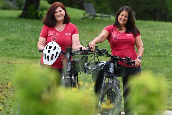 Täglich werden es mehr: 1200 Mitarbeitende der Stiftung Liebenau nutzen die Möglichkeit, über die Stiftung Liebenau ein Fahrrad zu leasen. Besonders attraktiv: Mitarbeitende können mit einem JobRad Steuern und Sozialabgaben sparen und etwas für ihre Gesundheit tun.