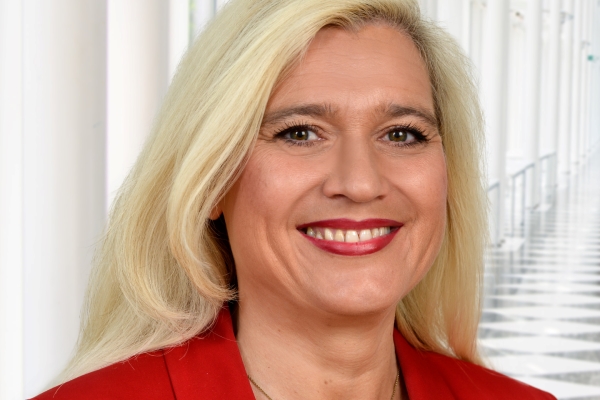 Staatsministerin Melanie Huml, MdL, Bayerische Staatsregierung