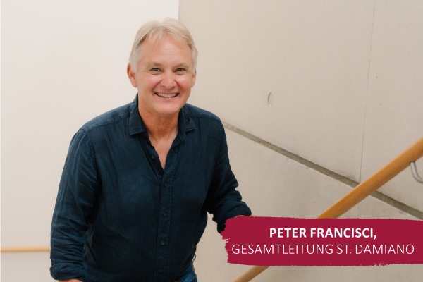 Das Bild zeigt das Porträt eines Mitartbeitenden